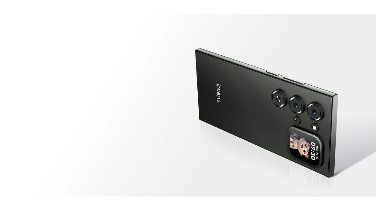 Why the Ultra S26 has a second screen